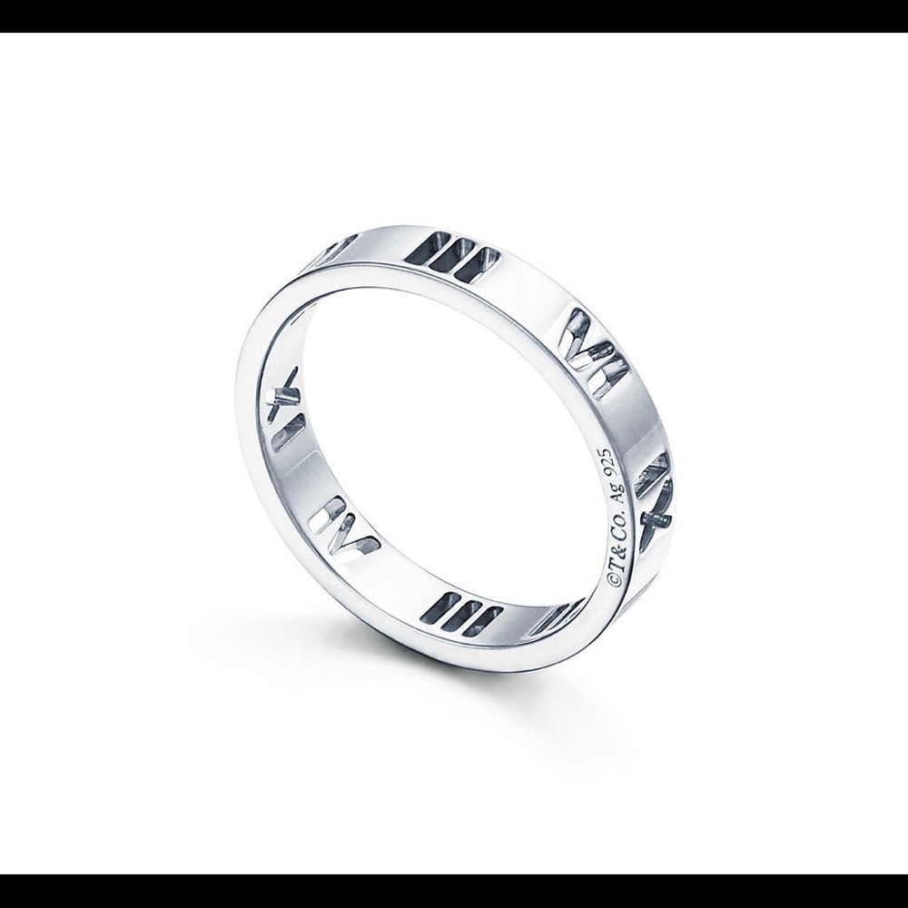 Tiffany’s Atlas pierced ring silver